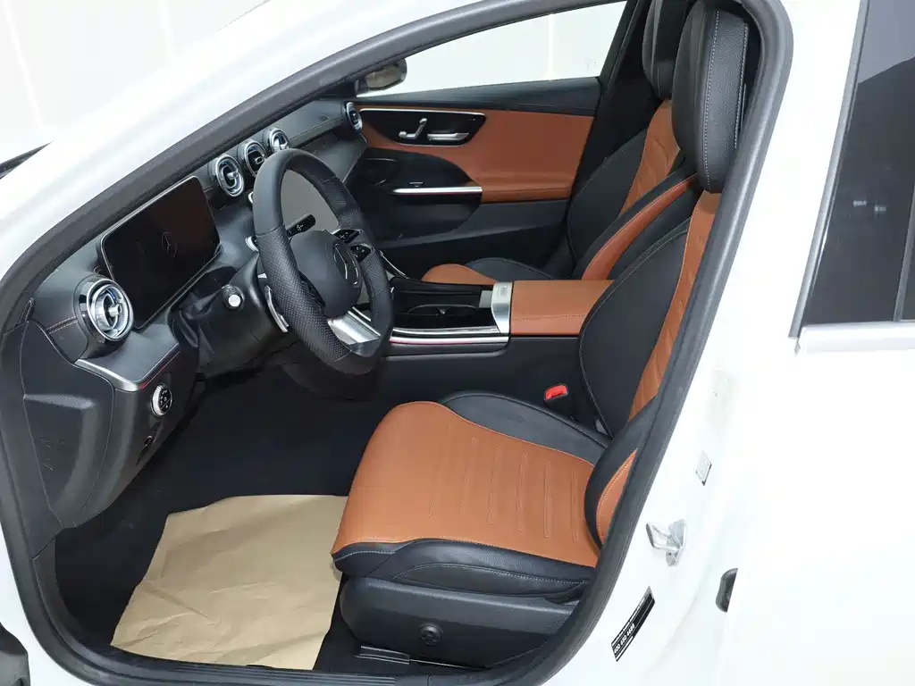 Mercedes-Benz C-Class 2022 — фото 11