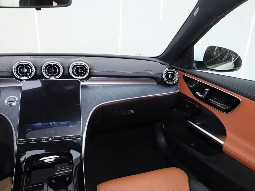 Mercedes-Benz C-Class 2022 — фото 19