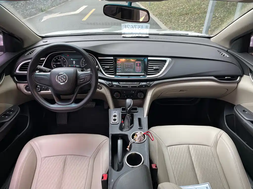 Buick Excelle 2016 — фото 10