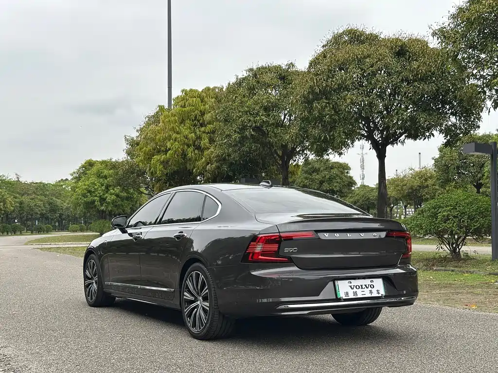 Volvo S90 PHEV 2021 — фото 14