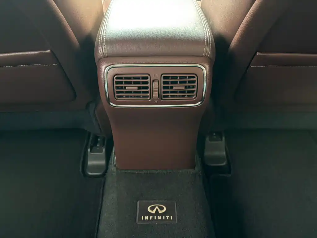 Infiniti QX50 2016 — фото 17