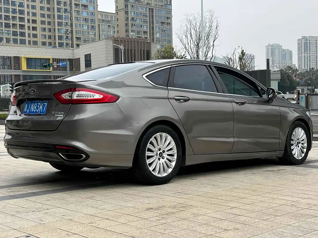 Ford Mondeo 2015 — фото 5