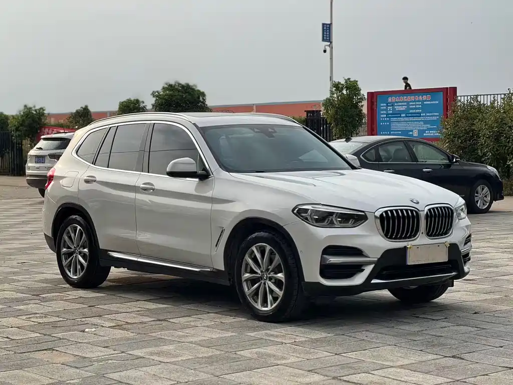 BMW X3 2020 — фото 3