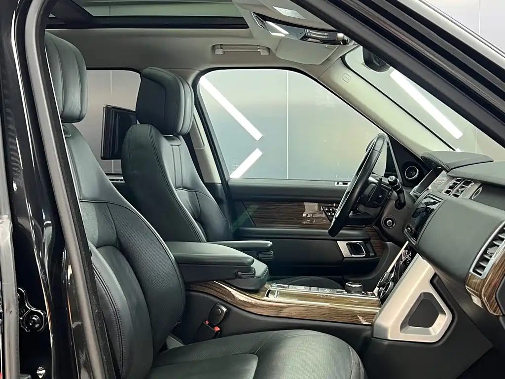 Land Rover Range Rover 2019 — фото 21