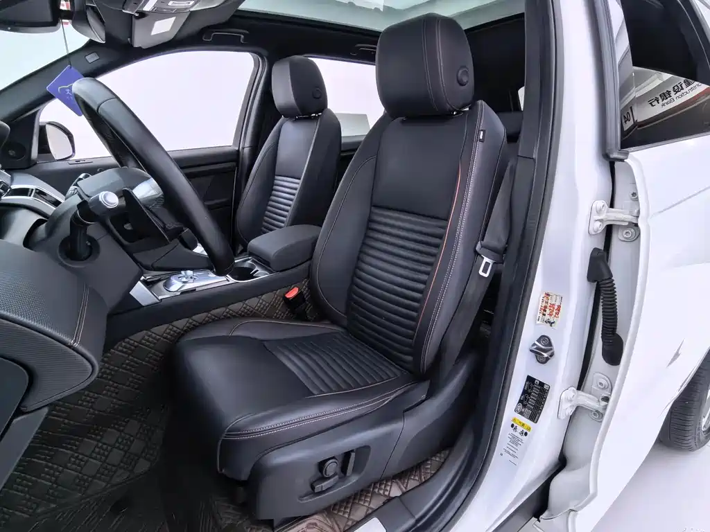 Land Rover Discovery Sport 2021 — фото 15