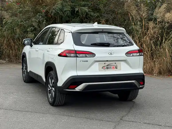 Toyota Frontlander 2022