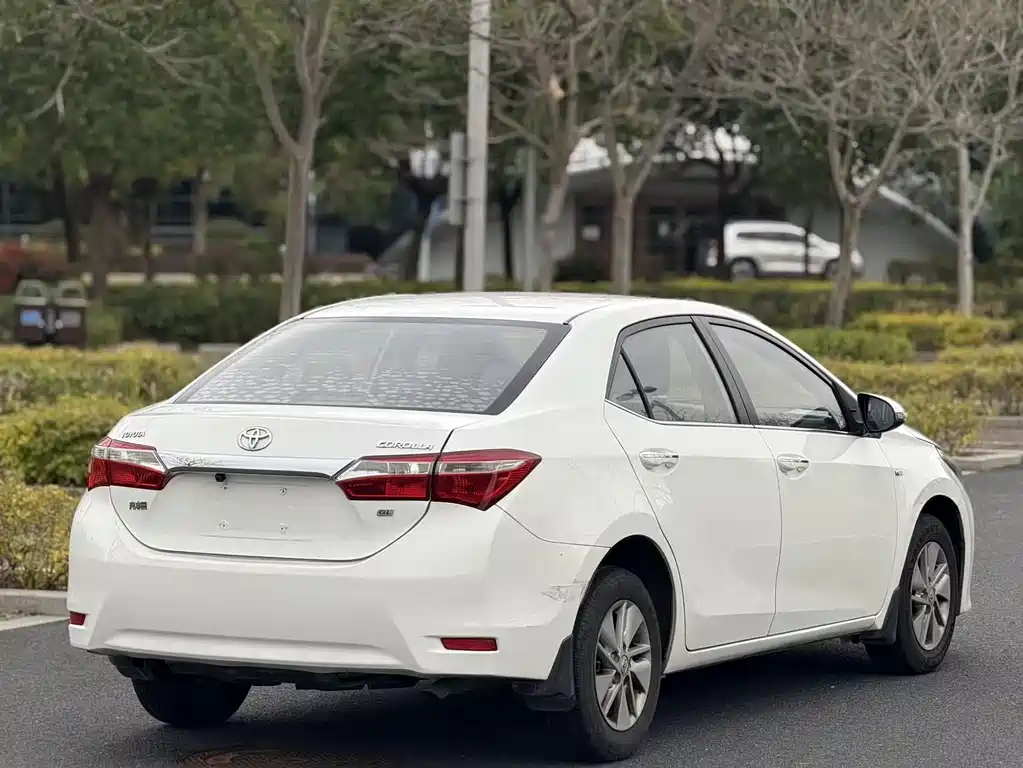 Toyota Corolla 2015