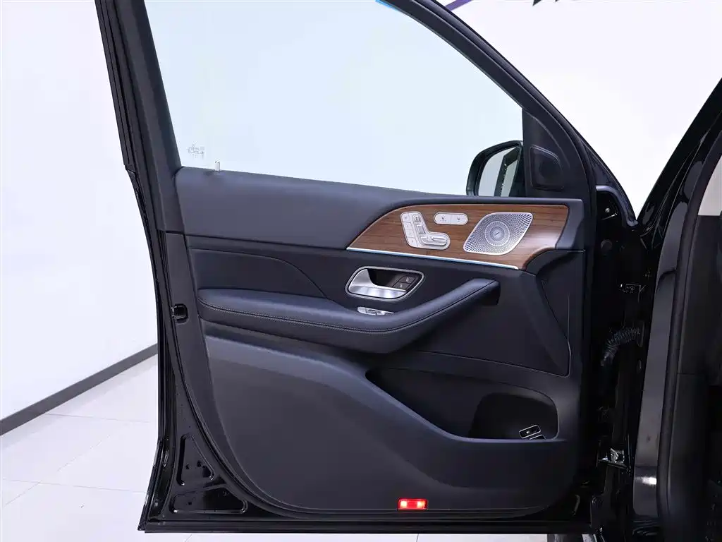 Mercedes-Benz GLE New Energy 2023 — фото 18