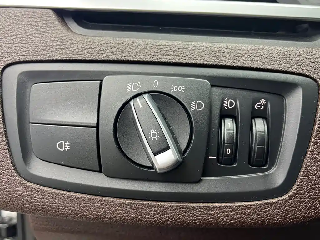 BMW X1 2022 — фото 12