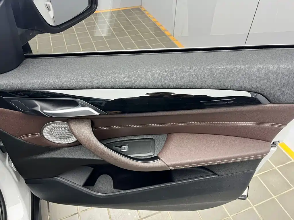 BMW X1 2022 — фото 15