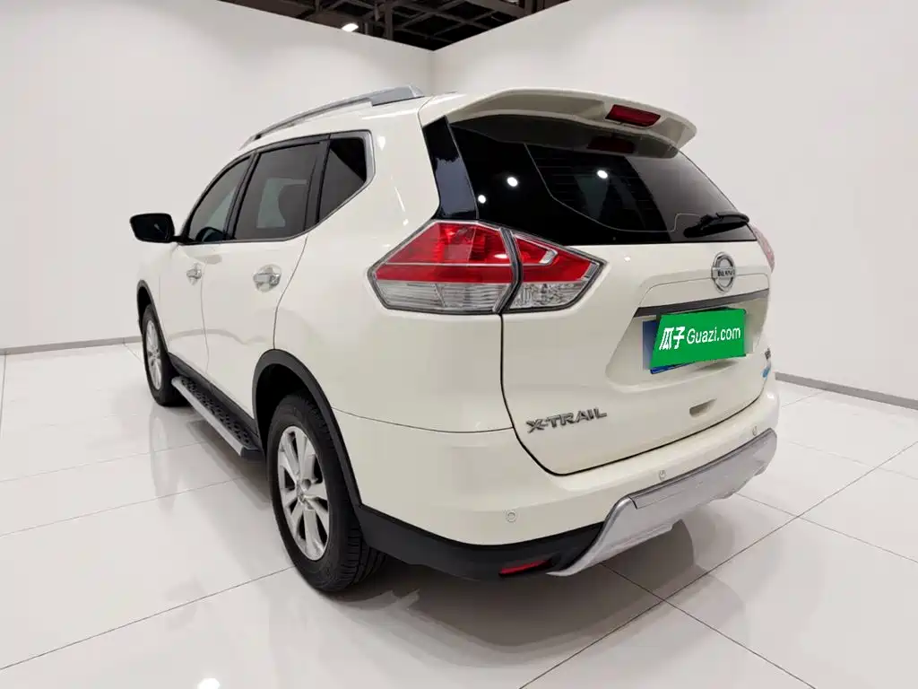 Nissan X-Trail 2015