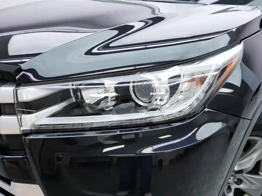 Toyota Highlander 2018 — фото 2
