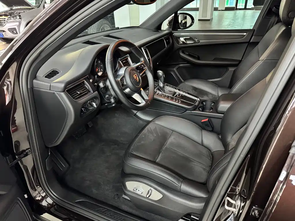 Porsche Macan 2018 — фото 6