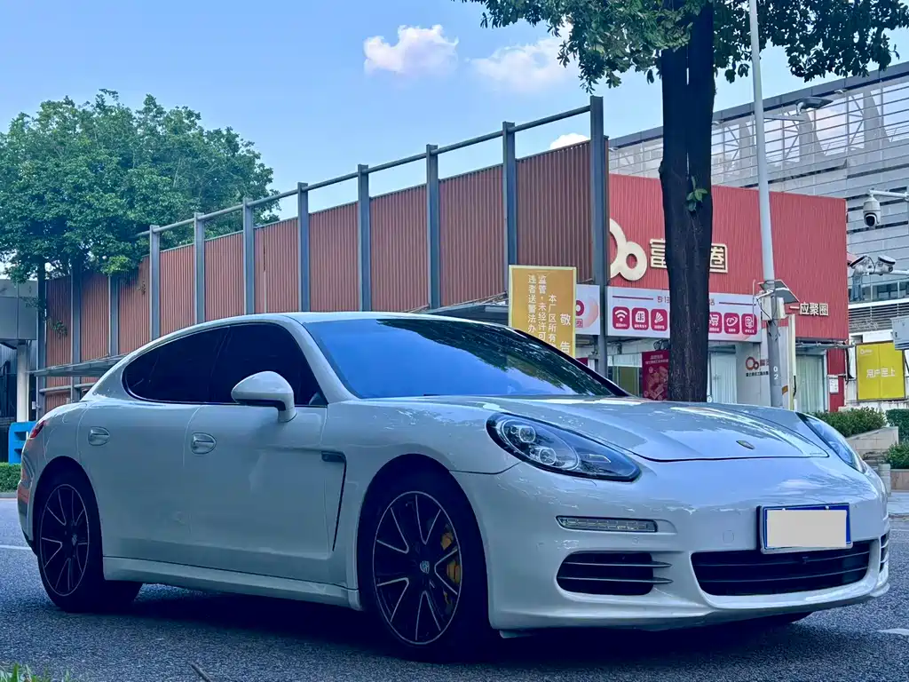 Porsche Panamera 2015 — фото 3