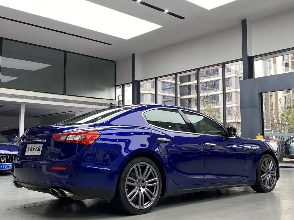 Maserati Ghibli 2017 — фото 5