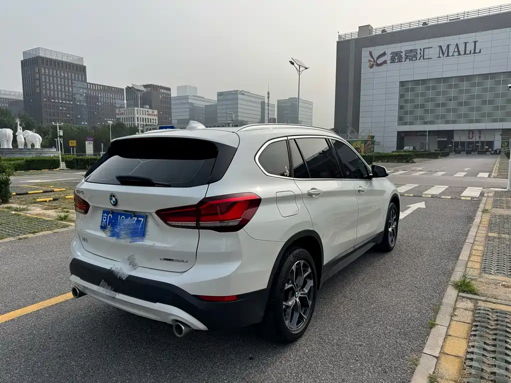BMW X1 2021 — фото 17