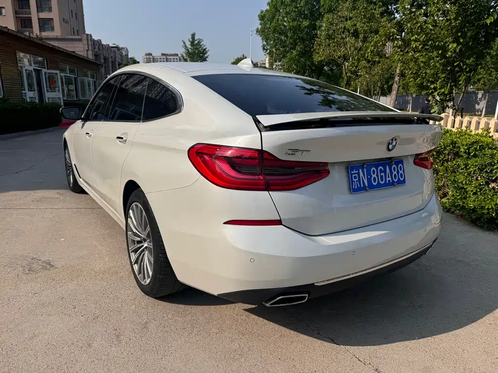 BMW 6 Series GT 2018 — фото 6