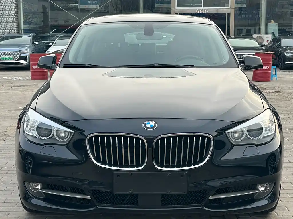 BMW 5 Series GT 2012 — фото 2