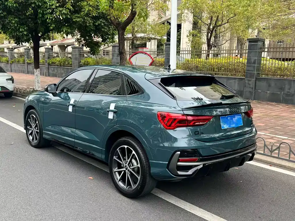 Audi Q3 Sportback 2023 — фото 3