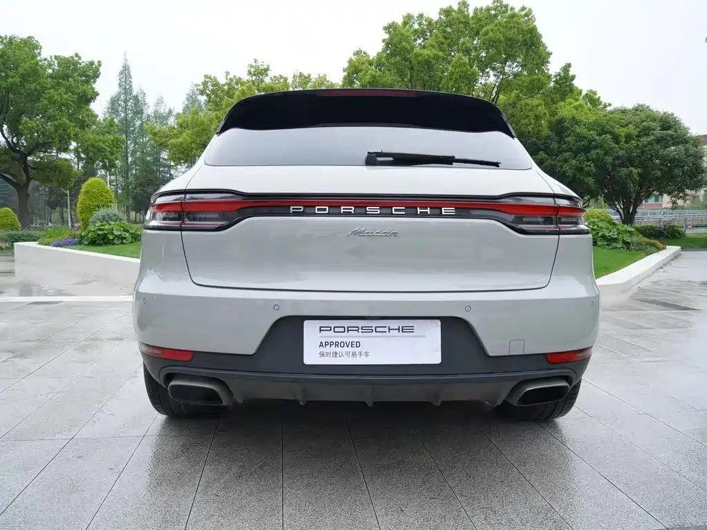 Porsche Macan 2019 — фото 18