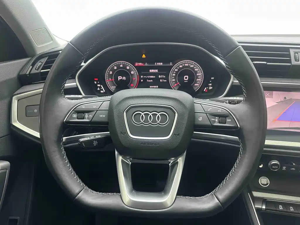 Audi Q3 2022 — фото 18