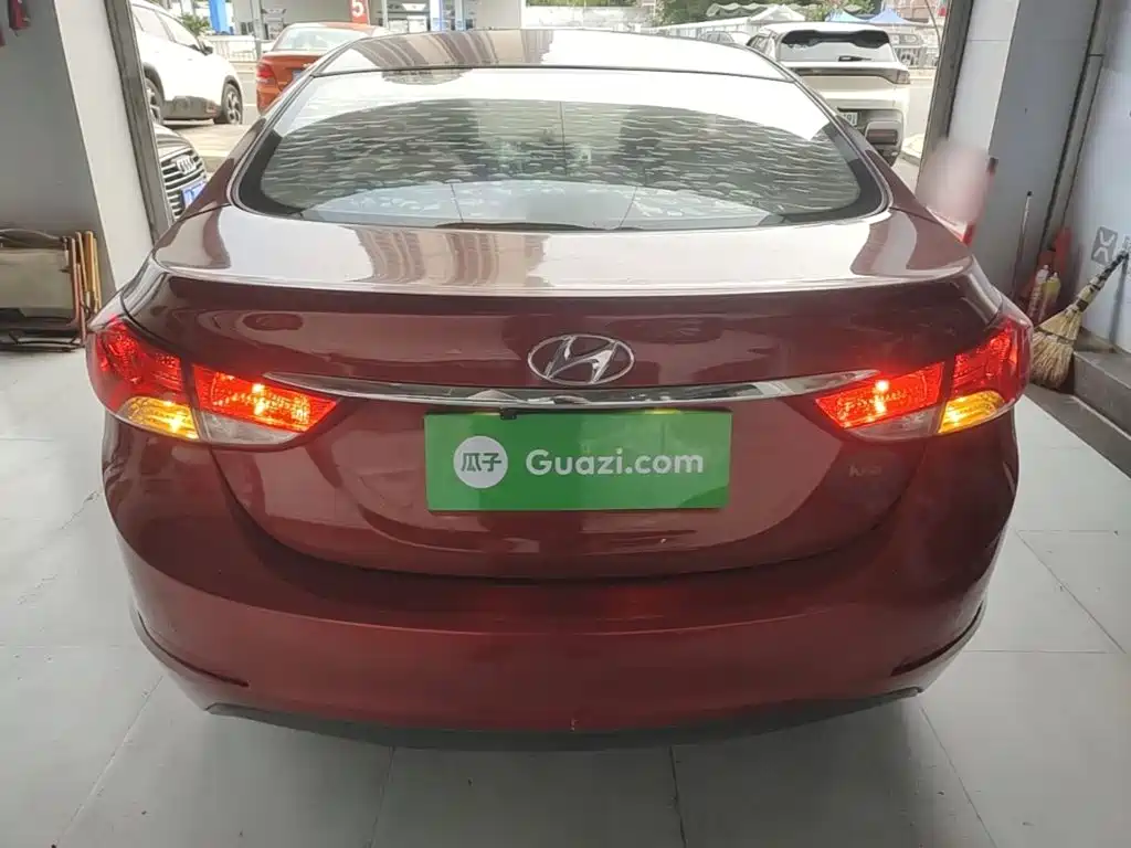 Hyundai Elantra 2015