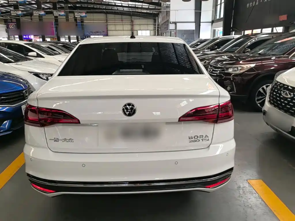 Volkswagen Bora 2024