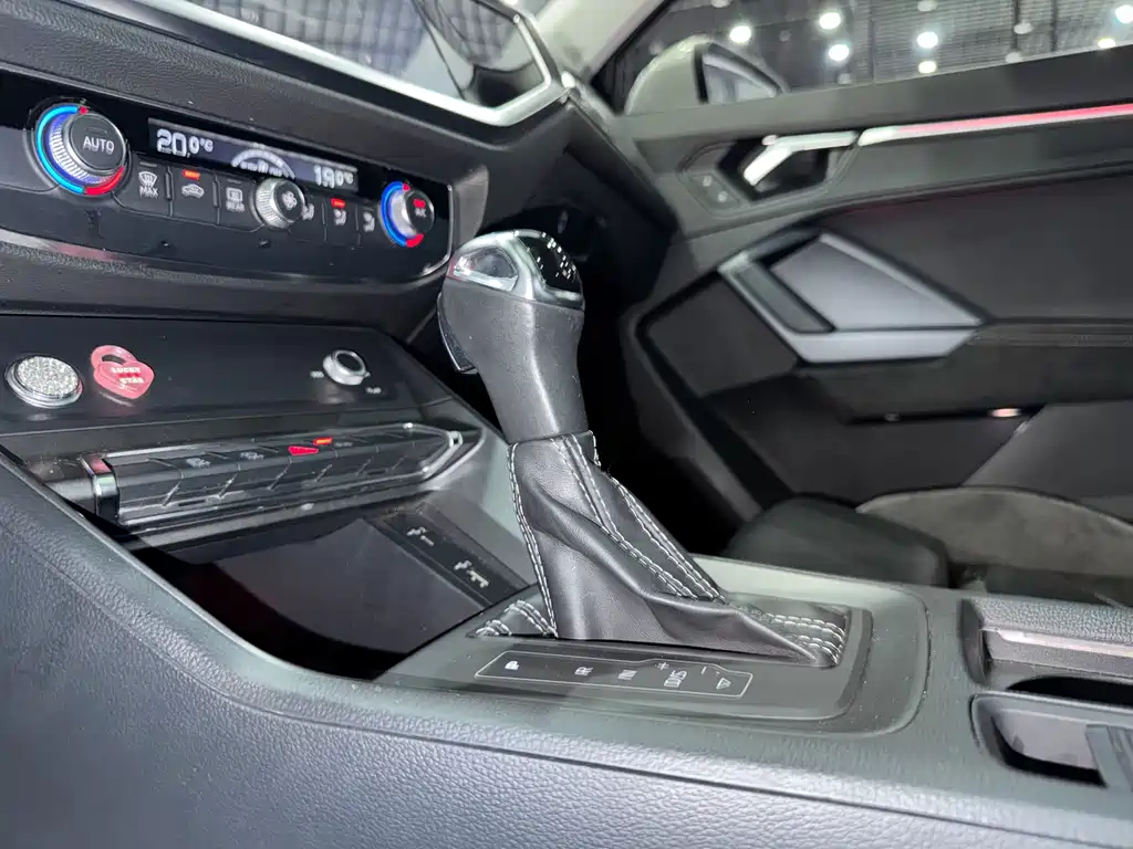 Audi Q3 Sportback 2020 — фото 12