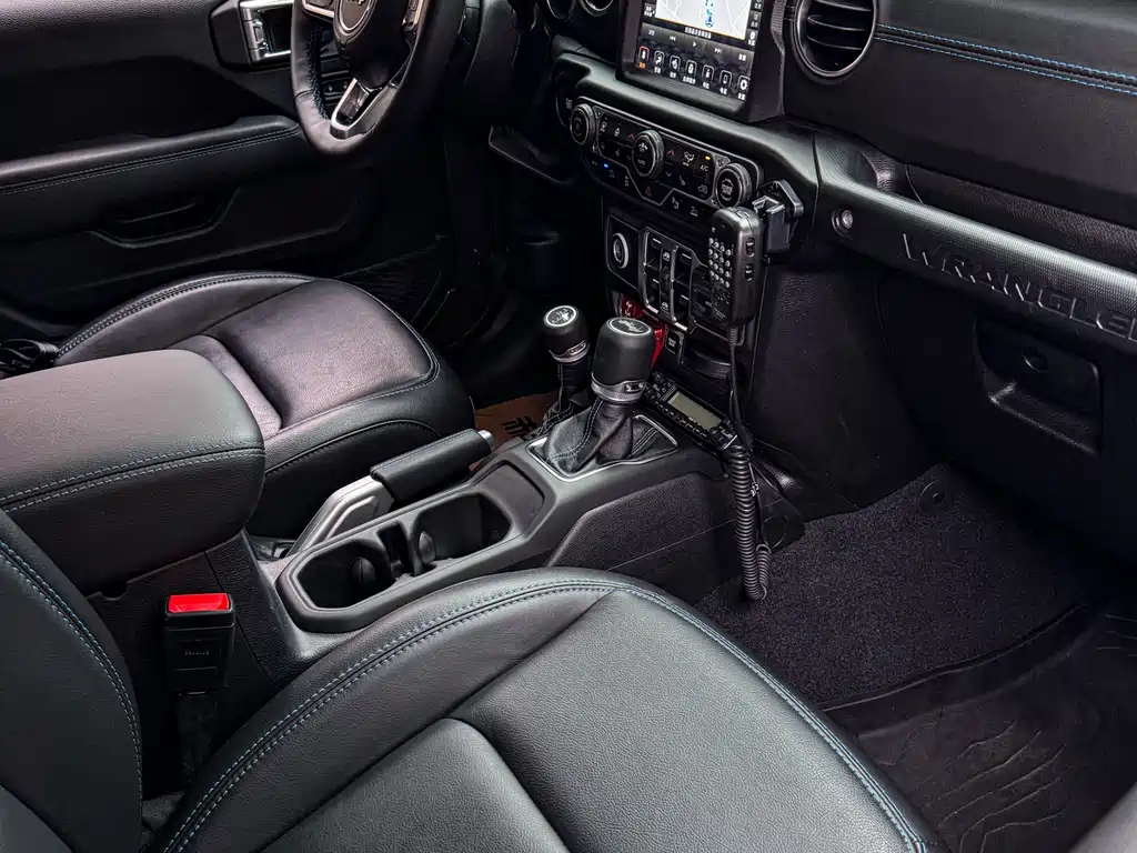 Jeep Wrangler PHEV 2021 — фото 16