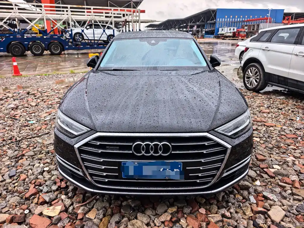 Audi A8 2022