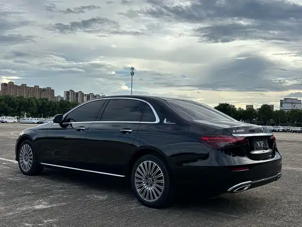 Mercedes-Benz E-Class 2021