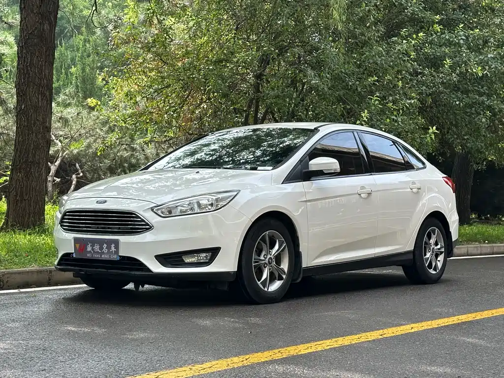 Ford Focus 2016 — фото 1