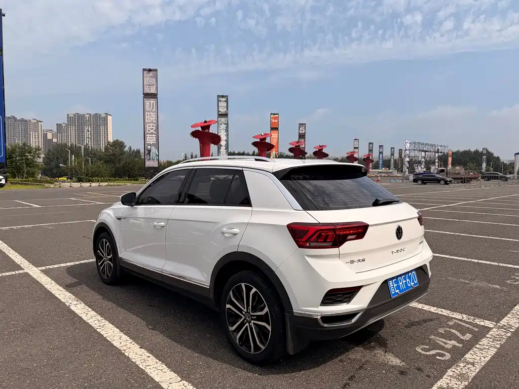 Volkswagen T-Roc 2023