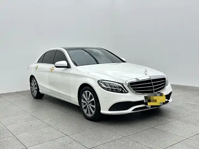 Mercedes-Benz C-Class 2020