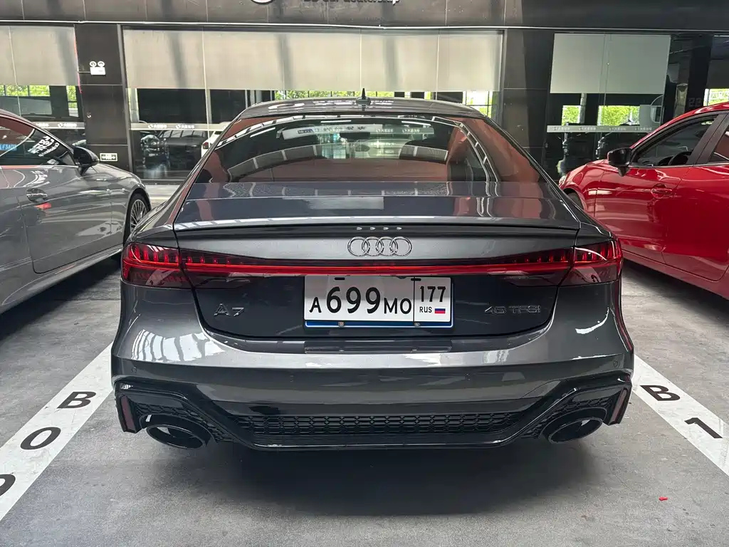 Audi A7 2023 — фото 17