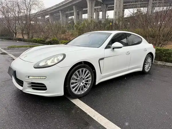 Porsche Panamera 2014