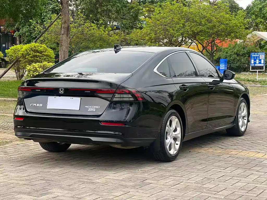 Honda Accord 2024 — фото 16