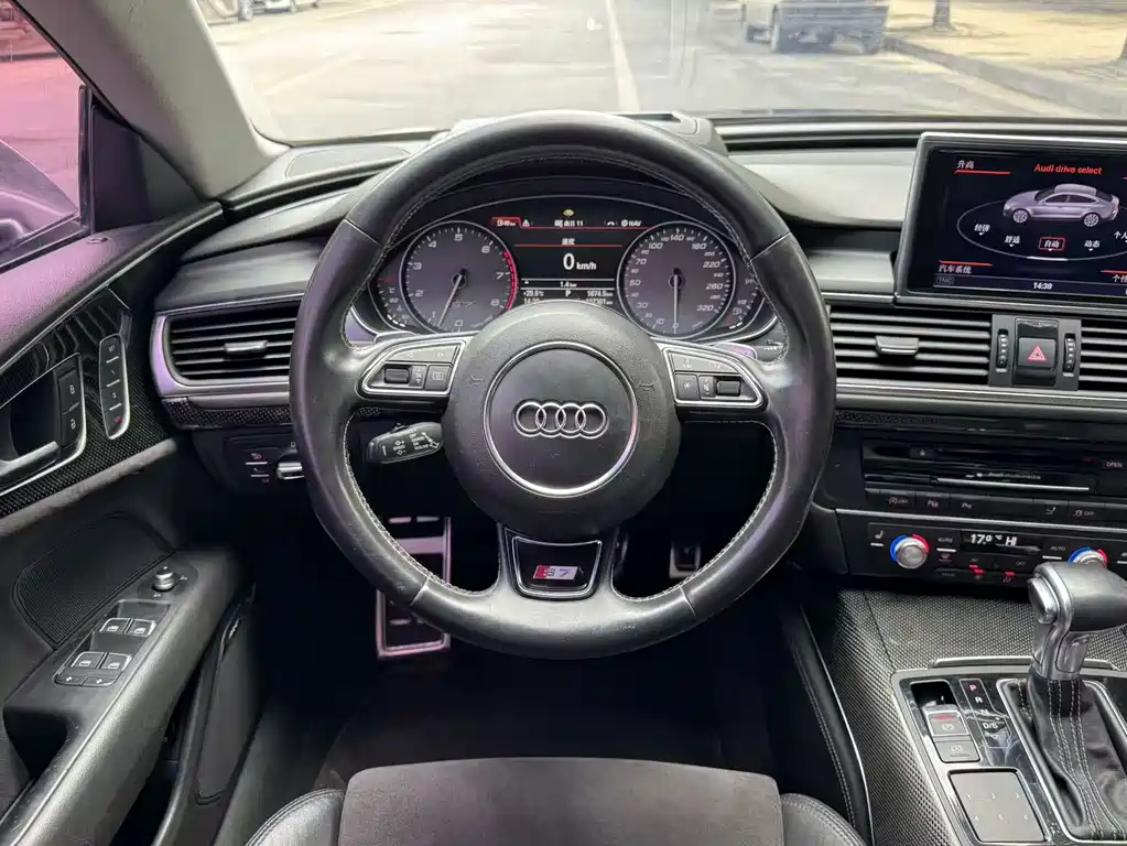 Audi S7 2015 — фото 13