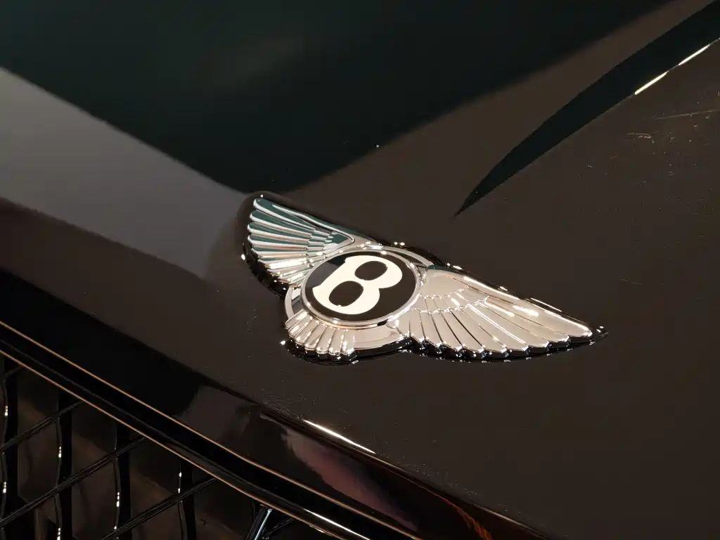Bentley Bentayga — фото 6