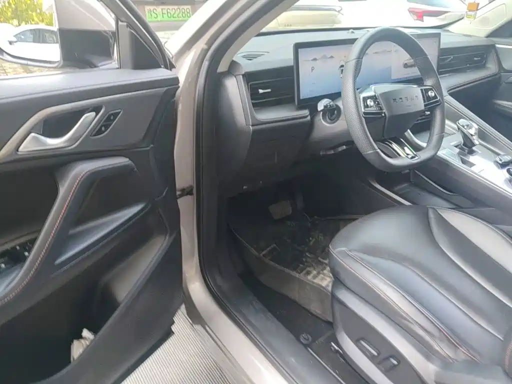 Roewe RX5 New Energy 2024 — фото 12