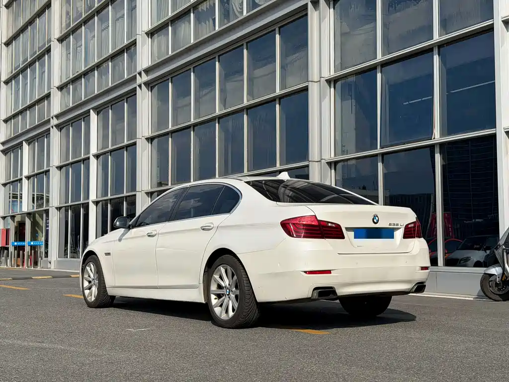 BMW 5 Series 2015