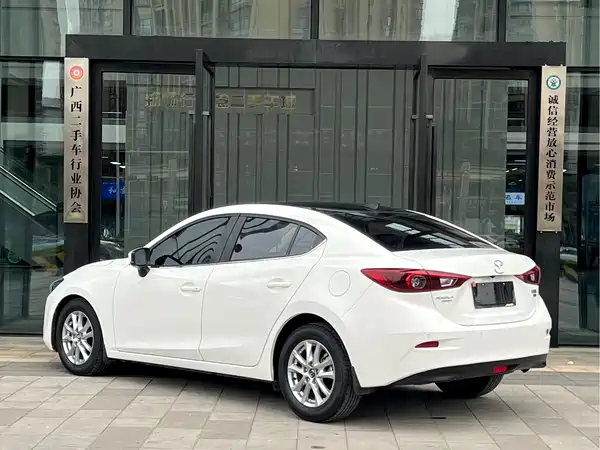 Mazda 3 Axela 2017