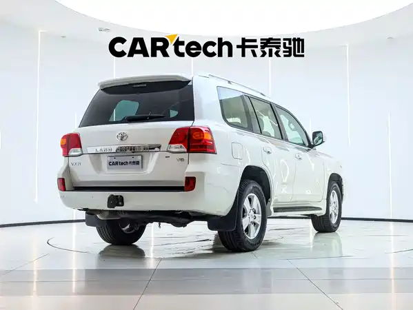 Toyota Land Cruiser 2015