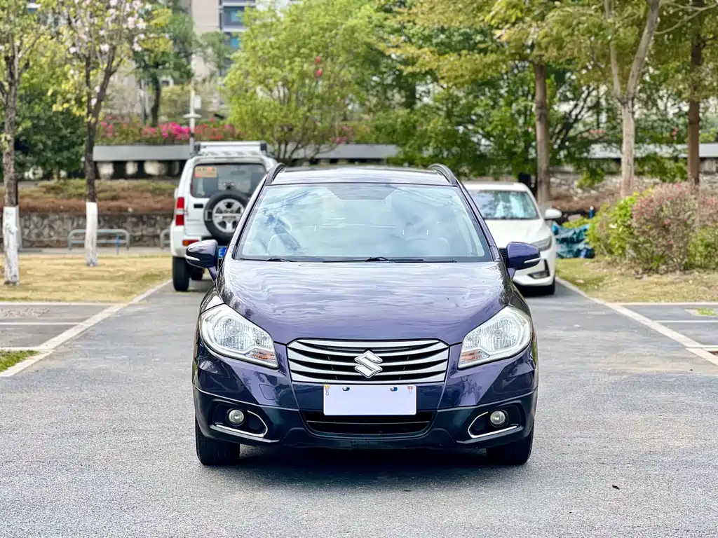 Suzuki S-Cross 2015 — фото 2