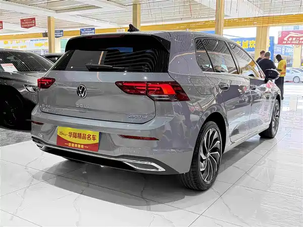 Volkswagen Golf 2022