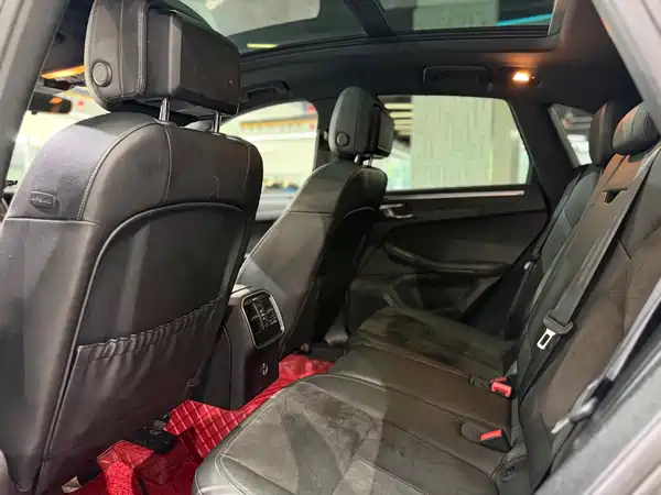 Porsche Macan 2020