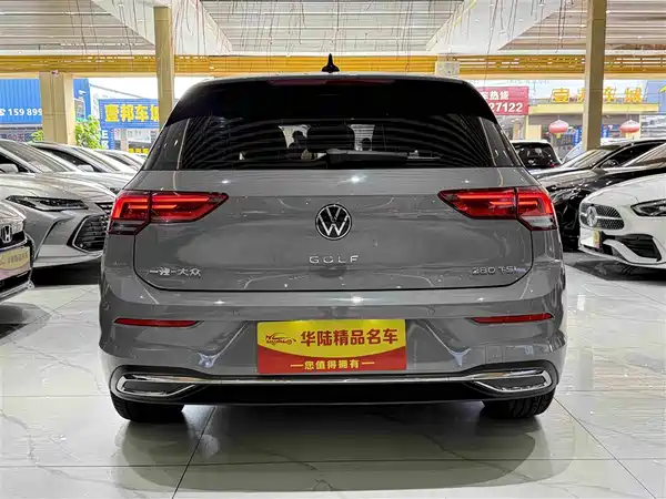 Volkswagen Golf 2022