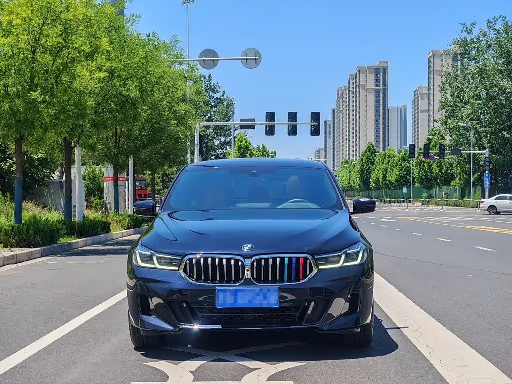 BMW 6 Series GT 2023 — фото 17
