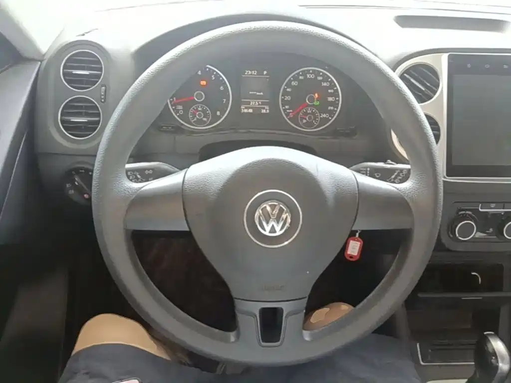 Volkswagen Tiguan 2015