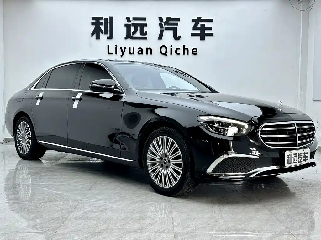Mercedes-Benz E-Class 2023 — фото 3